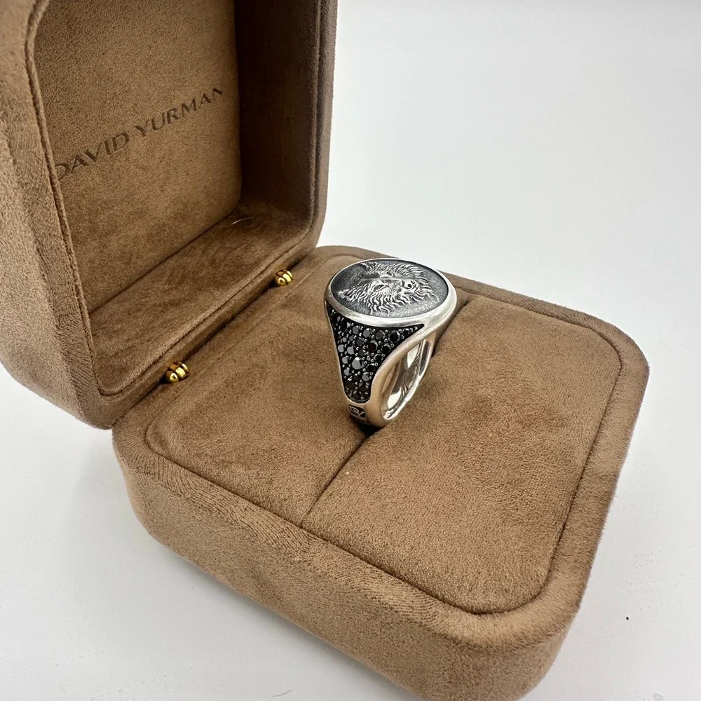 David Yurman Silver Wolf Emblem Ring - Picture 5 of 8